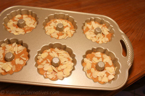 Nordic Ware Bundt Cupcake Pan OR Retro Orange Mini Bundt Cake Pan 
